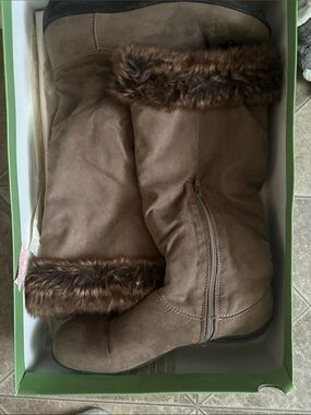 Naturalizer Brown Faux-Fur Trim Winter Boots